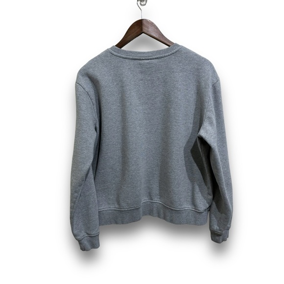 FILA Women's Mini Box Logo Crewneck Sweatshirt Gray Cropped‎ Size XL 24 x 23 - Picture 2 of 6